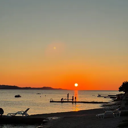 Villa Olivia Mare - Beachfront & Seaview *