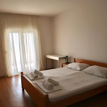 Villa Olivia Mare - Beachfront & Seaview